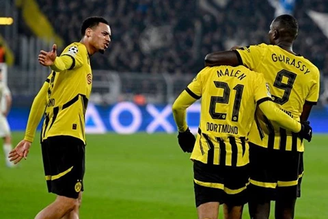 قبل صدام مرموش.. دورتموند يستعيد قوته الضاربة أمام فرانكفورت